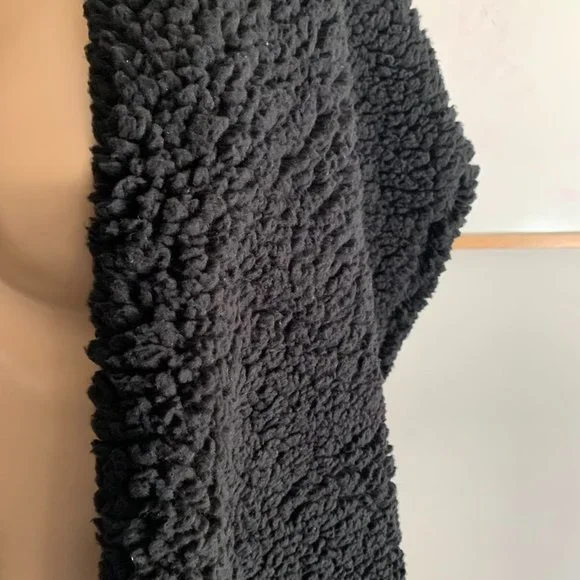 Ugg Oversized Fleece Winter Scarf - Picture 4 of 6